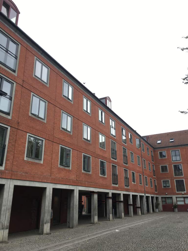 Ågården ligger på Nørrebro, og består af 41 studieboliger.